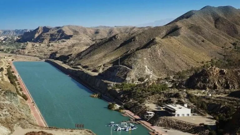 Droogste stuwmeer van Andalusië: ondanks recordregens blijft Cuevas de Almanzora bijna leeg