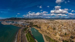 Mallorca onderzoekt beperking aankoop woningen door niet residenten
