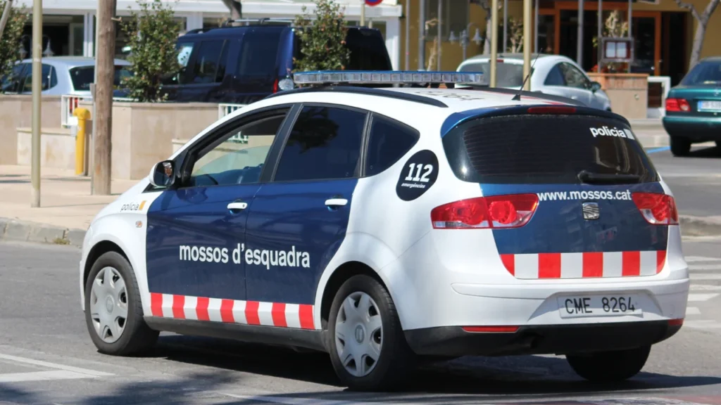 Vrouw en dochter woonden jarenlang met overleden man in huis bij Barcelona