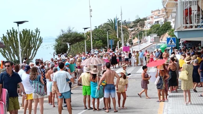 Orihuela Costa wil 28.000 Europese inwoners mobiliseren strijd om zelfstandige gemeente krijgt nieuwe impuls