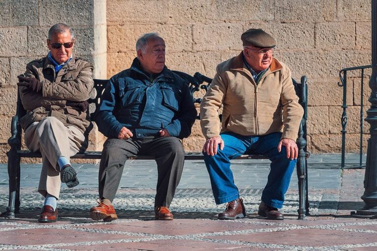 Spaanse pensioenen en minimumloon gaan in 2027 omhoog regering wil verhogingen nog dit jaar regelen