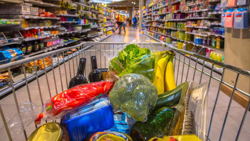 Verse boodschappen in Spanje fors duurder prijzen stijgen met bijna 6 procent